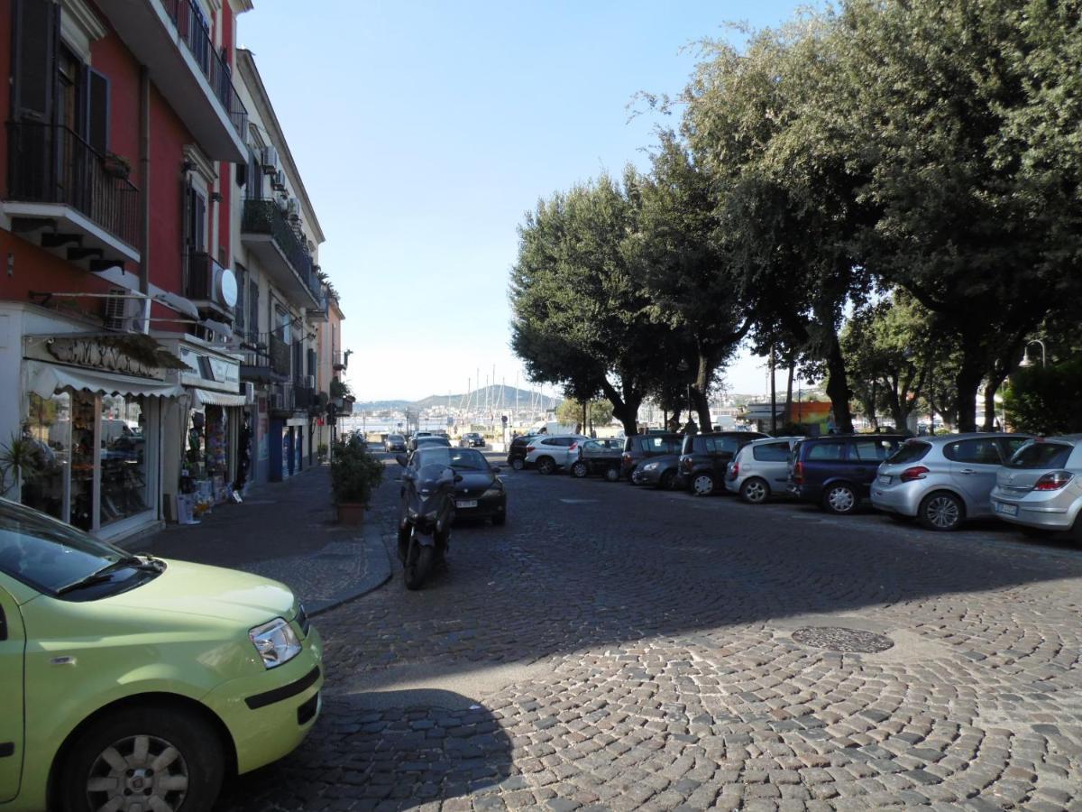 Apartamento A Casa Di Monica Pozzuoli Exterior foto